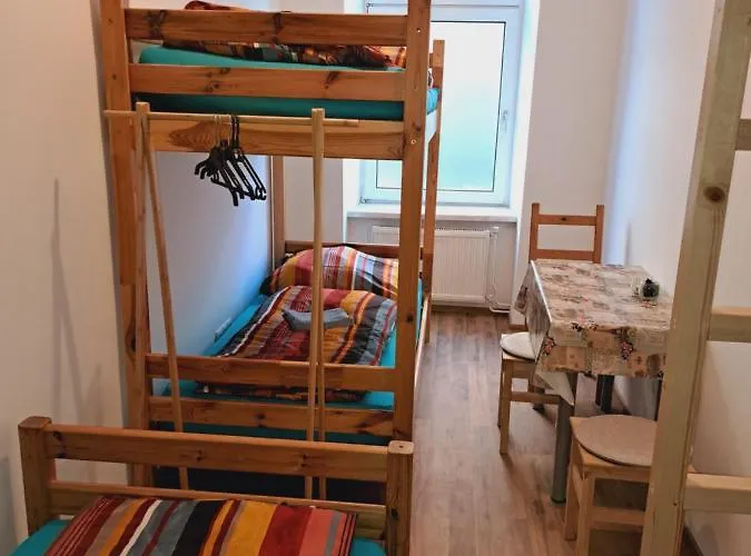 Apartment Relax & Belvedere 10 Minutes To Downtown Long Term Also Possible