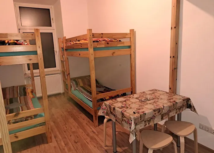 Relax & Belvedere 10 Minutes To Downtown Long Term Also Possible Apartment