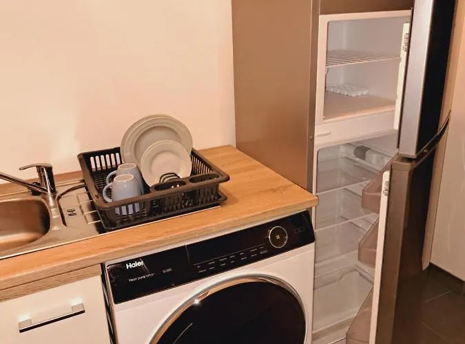 Relax & Belvedere 10 Minutes To Downtown Long Term Also Possible Apartment *