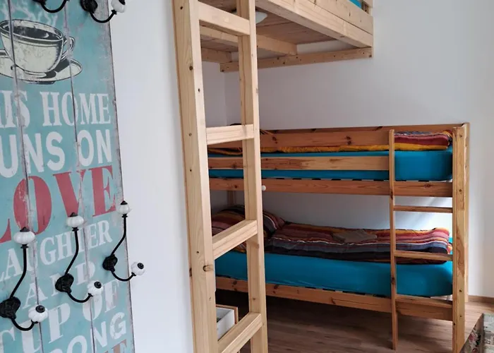 Relax & Belvedere 10 Minutes To Downtown Long Term Also Possible Apartment